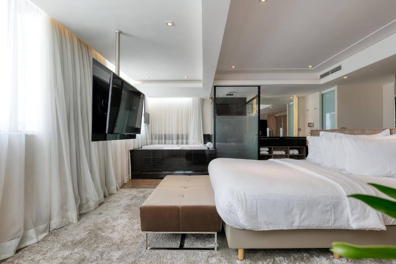 Mercure Lourdes Hotel